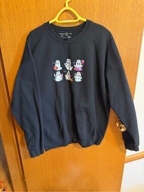 Black Crewneck Sweatshirt with Cute Nurse Ghost Graphic